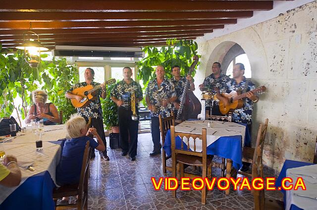 Cuba Varadero Hotel Club Kawama Evening musicians.