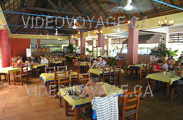 Cuba Varadero Las Americas Un restaurant assez décontracté le jour.