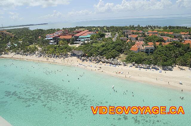 Cuba Varadero Las Americas A la fin de la plage de l'hôtel, près du centre commercial, la plage devient moins profonde.