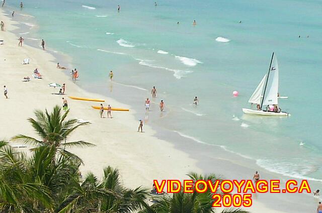 Cuba Varadero Las Americas Many customers in the sea.