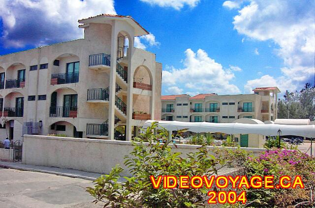 Cuba Varadero Club Los Delfines The two wings of the newest section of the hotel.