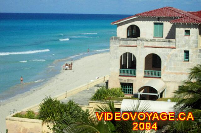 Cuba Varadero Club Los Delfines Una vista de la Villa Imperial con Galeon Playa.