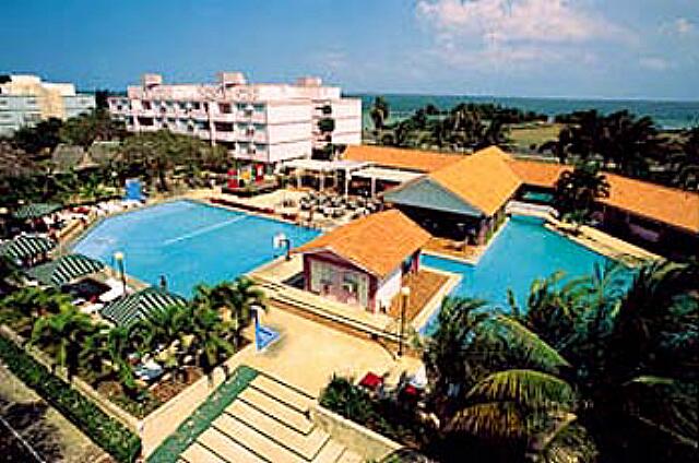 Cuba Varadero Mar del Sur Une ancienne photographie de la piscine.