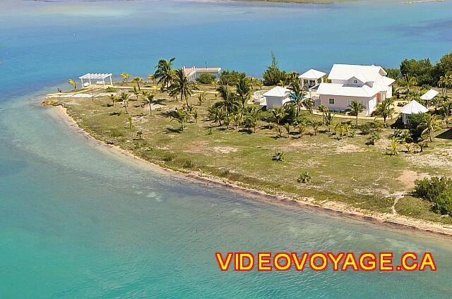 Cuba Varadero Blau Marina Varadero A l'extrémité de Cayo Libertad, une villa luxueuse avec un quai d'embarquement et une terrasse sur le bord de l'eau.