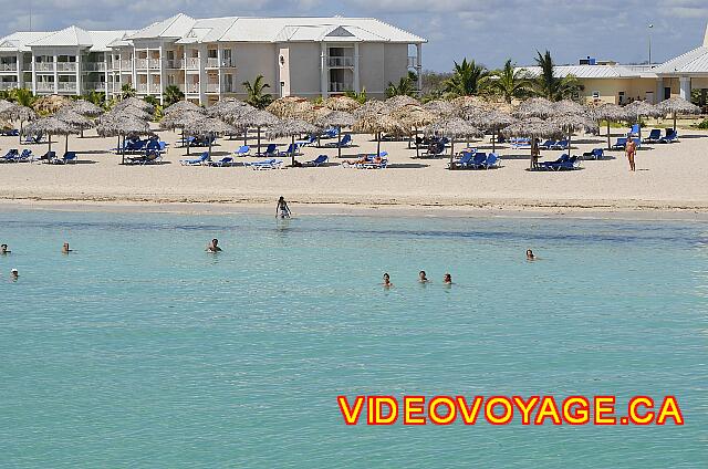 Cuba Varadero Blau Marina Varadero Esta sección de la playa parece los servicios más populares estar más cerca de la playa como la barra de bar y snack.