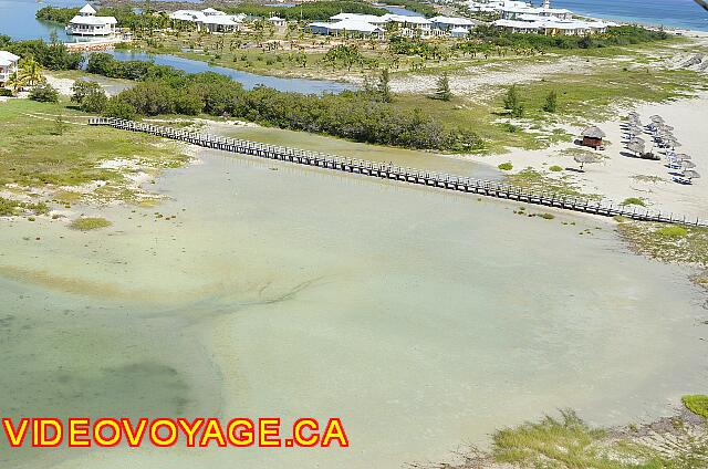 Cuba Varadero Blau Marina Varadero Clientes Cayo Libertad deben usar este puente para llegar a la playa.