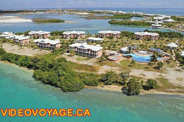 Cuba Varadero Blau Marina Varadero Con la piscina y jacuzzi en el centro de la isla.