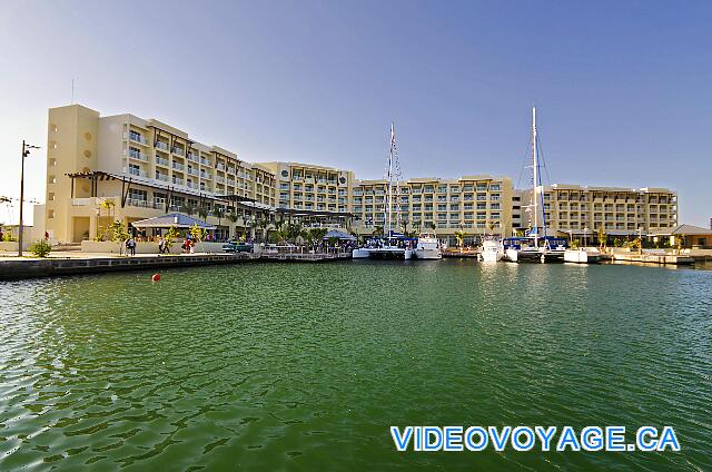 Cuba Varadero Melia Marina Varadero Avec des bateaux devant l'hôtel