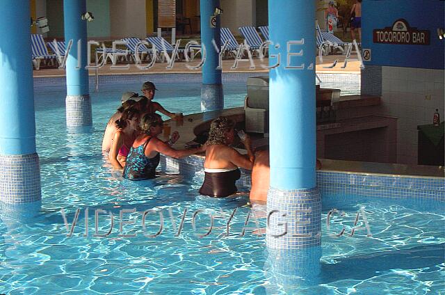 Cuba Varadero Bellevue Palma Real La bar Tocororo dans la piscine de la section Siboney.
