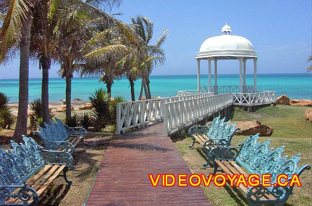 Cuba Varadero Paradisus Varadero El camino hacia la glorieta.