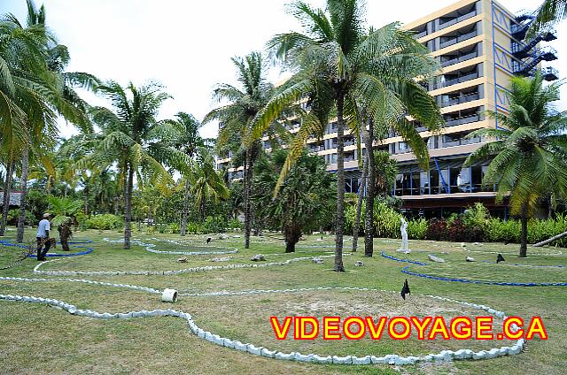 Cuba Varadero Bellevue Puntarena Playa Caleta Resort Un mini-golf avec des verts d'une qualité douteuse.