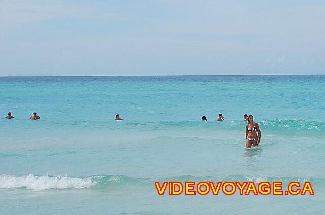 Cuba Varadero Mercure Playa De Oro At 60 meters from the edge, you touch the bottom of the sand again.
