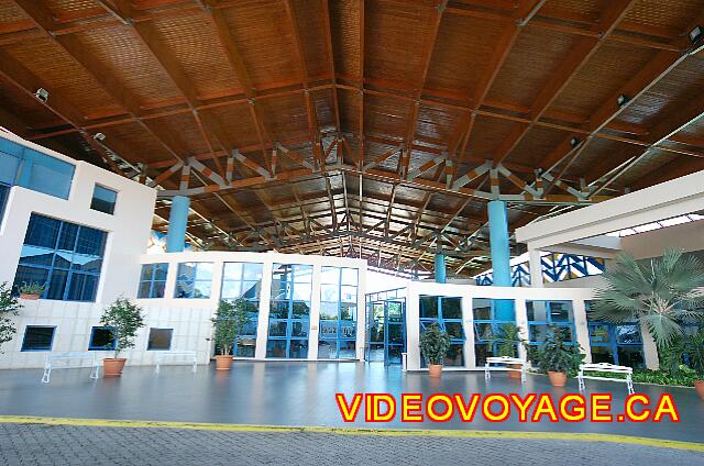 Cuba Varadero Mercure Playa De Oro The front of the Lobby