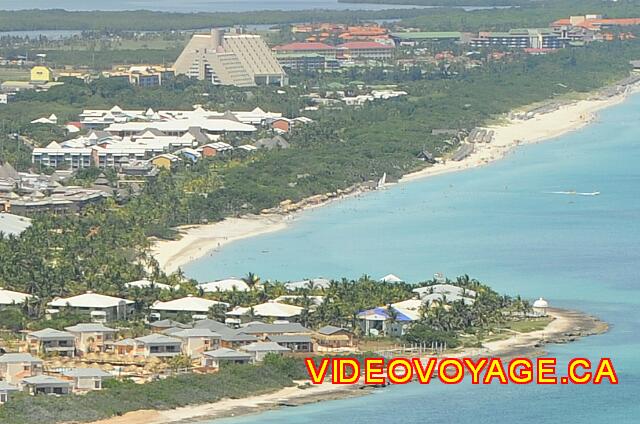 Cuba Varadero Mercure Playa De Oro A l'extrémité est, la plage termine à l'hôtel Paradisus.