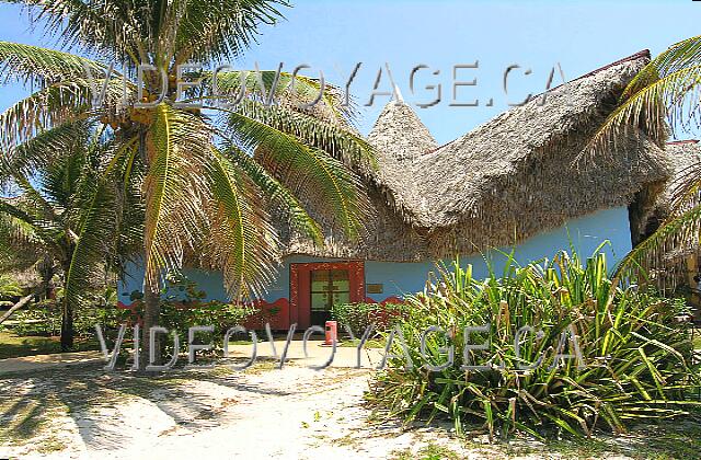 Cuba Varadero Naviti Varadero The Cienfuegos nightclub located east of the site, near the a la carte restaurant, the beach bar and snack bar. At more than 200 meters from the main building.