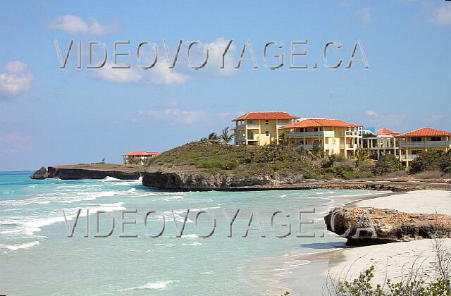 Cuba Varadero Naviti Varadero To the west, the abandoned section, there is no beach, a distance of over 300 meters.