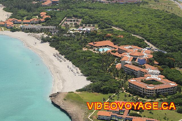 Cuba Varadero Naviti Varadero El edificio principal está a poca distancia de la playa.