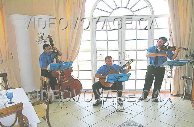 Cuba Varadero Princesa Del Mar Un orchestre lors des repas.