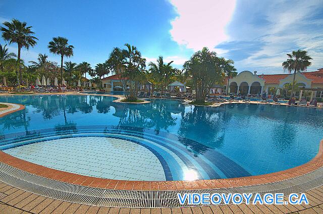 Cuba Varadero Princesa Del Mar La piscine principale en 2013 a peu changé.