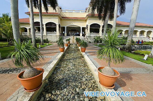 Cuba Varadero Princesa Del Mar Une vue de l'arrière du Lobby.