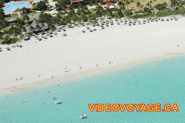 Cuba Varadero Bellevue Puntarena Playa Caleta Resort La zona de la playa más popular, ya que se encuentra cerca del bar de la piscina.