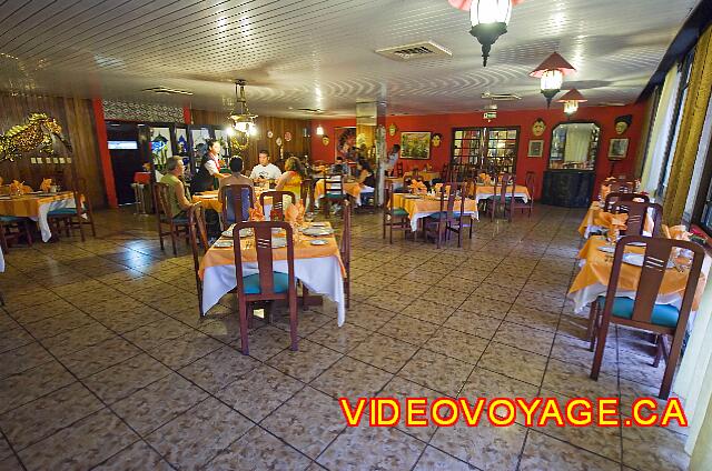 Cuba Varadero Bellevue Puntarena Playa Caleta Resort The interior of the restaurant Dragon oro is very dark.