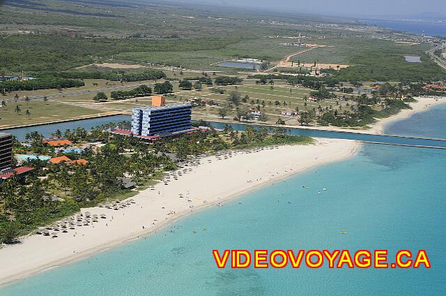 Cuba Varadero Bellevue Puntarena Playa Caleta Resort Le batiment de 9 étages de l'hôtel Puntarena, une plage très profonde,...