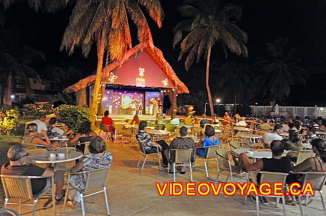 Cuba Varadero Be Live Experience Las Morlas La mini disco en la noche.