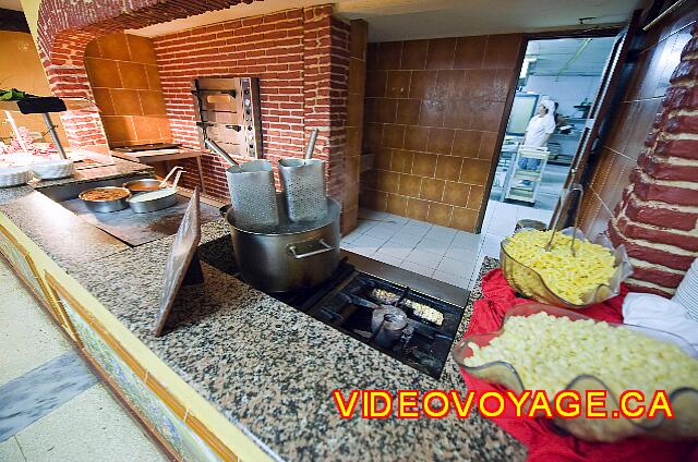 Cuba Varadero Be Live Experience Las Morlas Elección correcta de pasta italiana y dejó una elección de salsa.