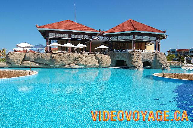 Cuba Varadero Memories Varadero Beach Resort A volleyball net in the main pool