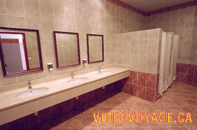 Cuba Varadero Memories Varadero Beach Resort The bathroom with showers