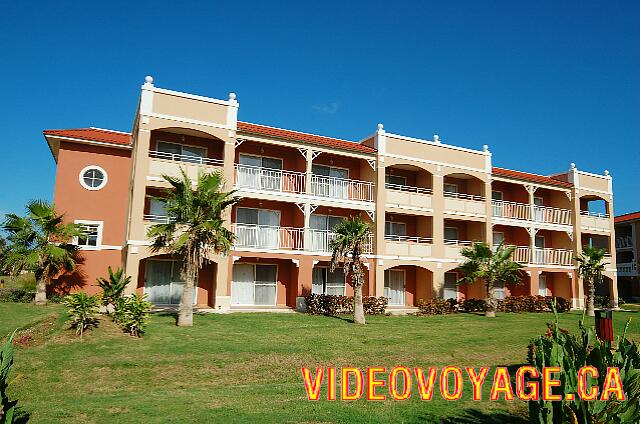 Cuba Varadero Memories Varadero Beach Resort Un des batiments habritent les chambres.