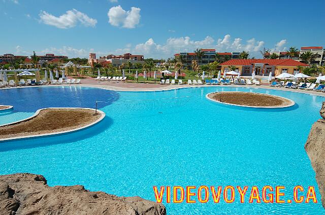 Cuba Varadero Memories Varadero Beach Resort Une vue de la piscine à partir du snack bar.