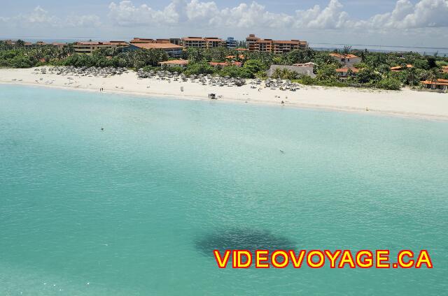 Cuba Varadero Sol Sirenas Coral
 You can walk up to 125 meters from the water's edge, the slope is gentle. The beach can change for several years in the sector.