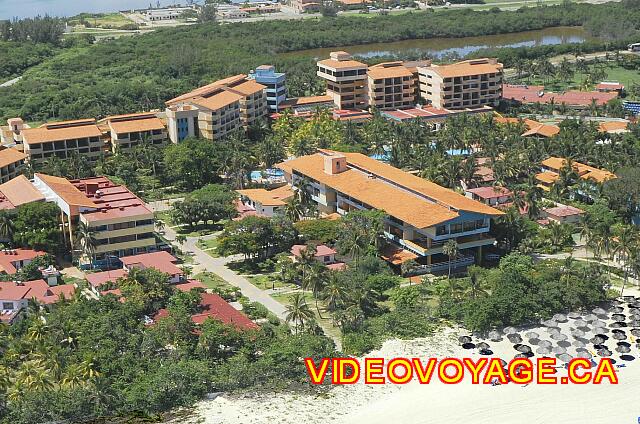 Cuba Varadero Sol Sirenas Coral
 Buildings on top of the photograph composes the main building is the newest section of the hotel. In the center, the old Caracol Hotel is the oldest and least restored section.