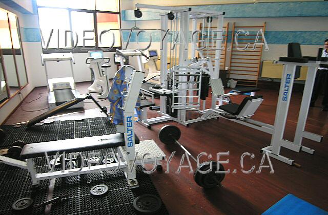 Cuba Varadero Melia Varadero Une salle d'entrainement avec un minimum d'équipement assez récent.