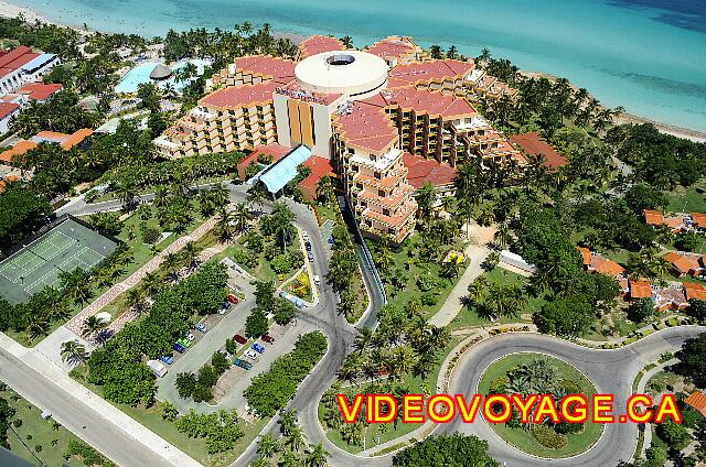 Cuba Varadero Melia Varadero L'hôtel fait partie d'un complex de 3 hôtels, 1 centre d'achat et 1 terrain de golf.