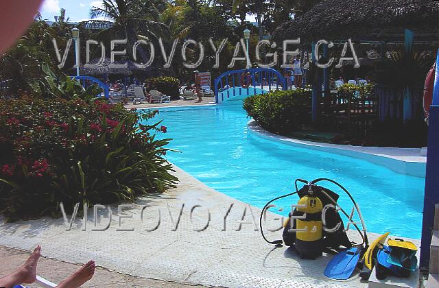 Cuba Varadero Sol Palmeras Courses scuba diving are available in the pool.