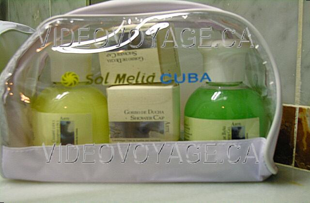 Cuba Varadero Sol Palmeras A kit of personal care products.