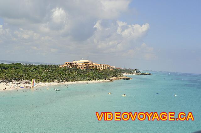 Cuba Varadero Sol Palmeras La playa termina con la punta rocosa en el Meliá Varadero, una larga serie de 300 metros de todos modos.