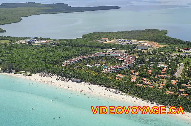 Cuba Varadero Sol Palmeras las palapas se encuentran en la sección de playa donde se puede nadar.