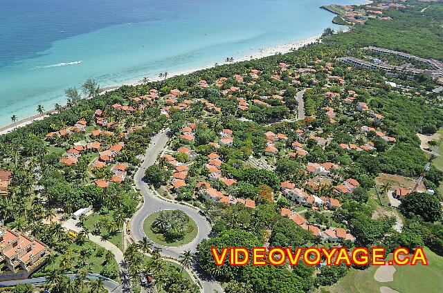 Cuba Varadero Sol Palmeras La sección villa da la apariencia de un pequeño pueblo. Una decoración agradable, hermosas villas, chalets con varios dormitorios, varias características para rendrent popular.