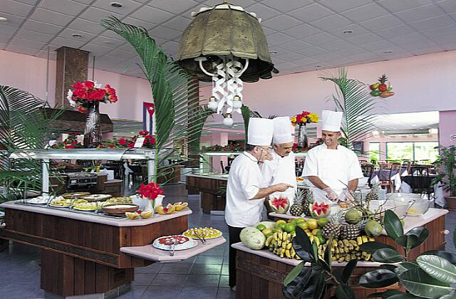 Cuba Varadero Sun Beach By Excellence Style Hotels Un restaurant buffet simple.