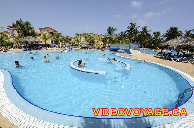 Cuba Varadero Tainos Un remolino en el centro de la sección de la piscina.