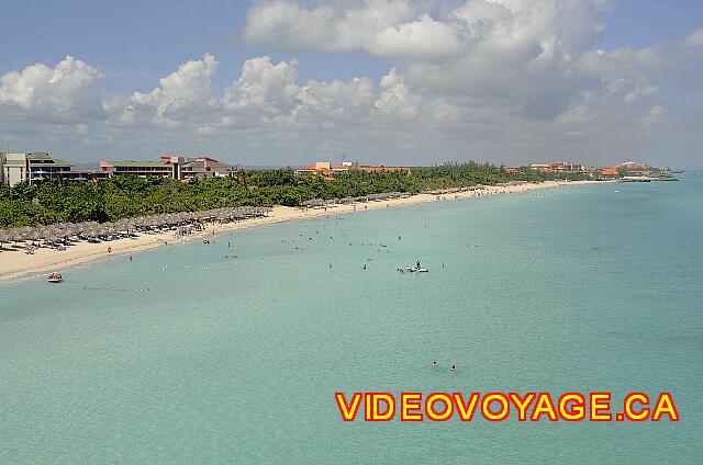 Cuba Varadero Tainos Les clients peuvent marcher sur la plage entre les deux pointes rocheuses, une distance de 4 kilomètres.