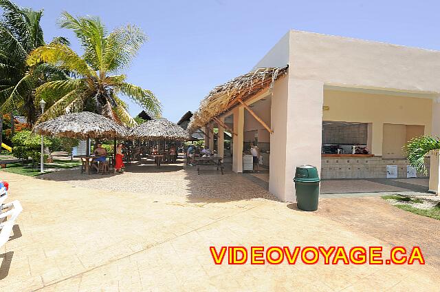 Cuba Varadero Tainos The snack bar "El Ranchon" is located on the pool deck.
