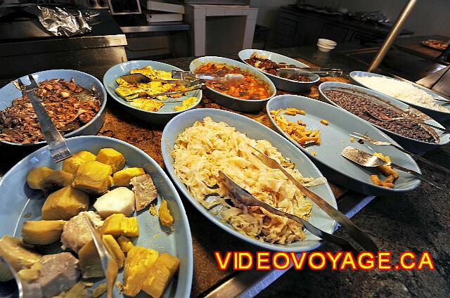 Cuba Varadero Tainos Various hot dishes.