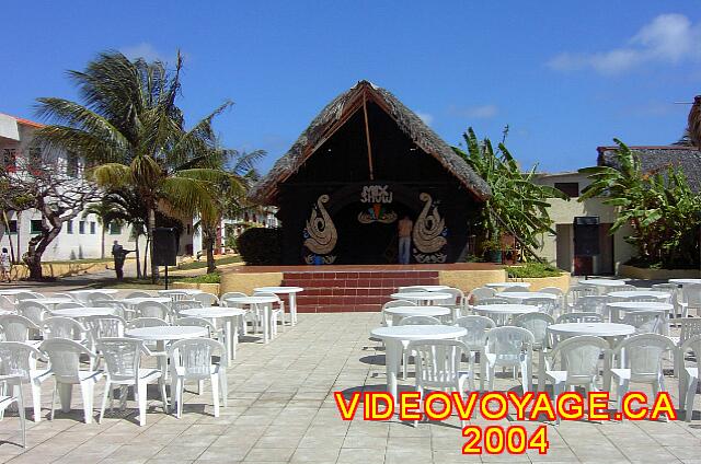 Cuba Varadero Villa Tortuga La scène de spectacle en 2004.