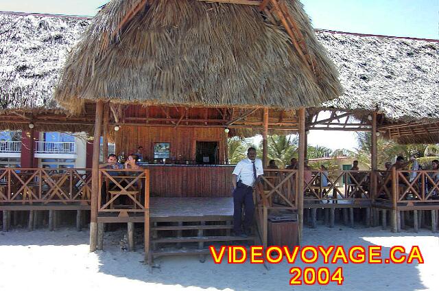 Cuba Varadero Villa Tortuga Le bar de la plage était plus petit en 2004.