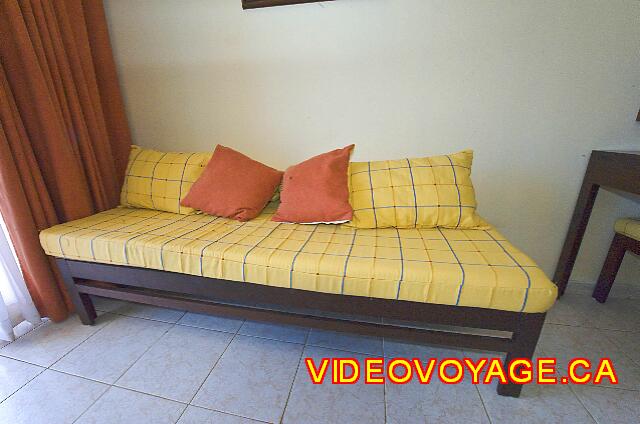 Cuba Varadero Villa Tortuga A couch that can also be used as bed.